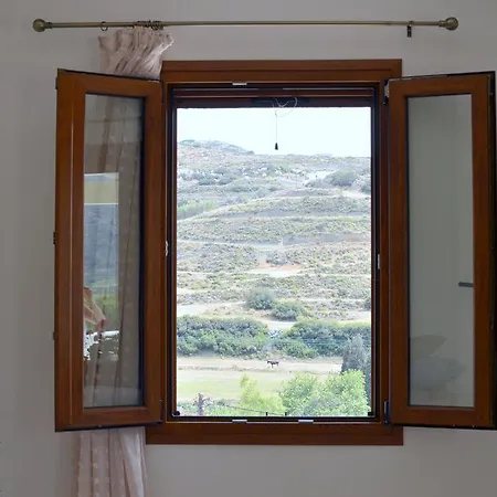 Naxos Olive House Mélanes
